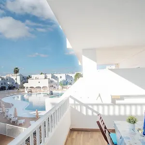 https://the-9-souls-pool-view.in-canary-islands.com